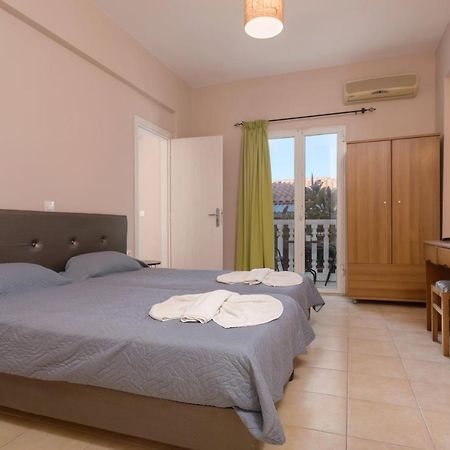 לגאנאס Mare Blu Studios & Suites מראה חיצוני תמונה