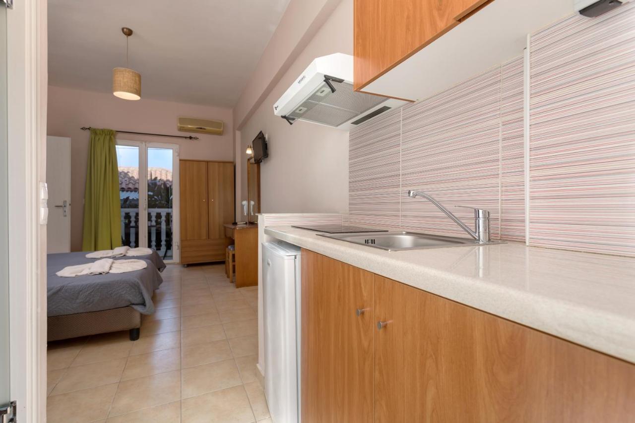 לגאנאס Mare Blu Studios & Suites מראה חיצוני תמונה