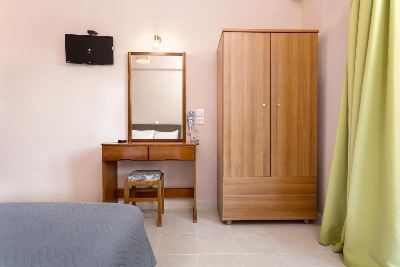 לגאנאס Mare Blu Studios & Suites מראה חיצוני תמונה