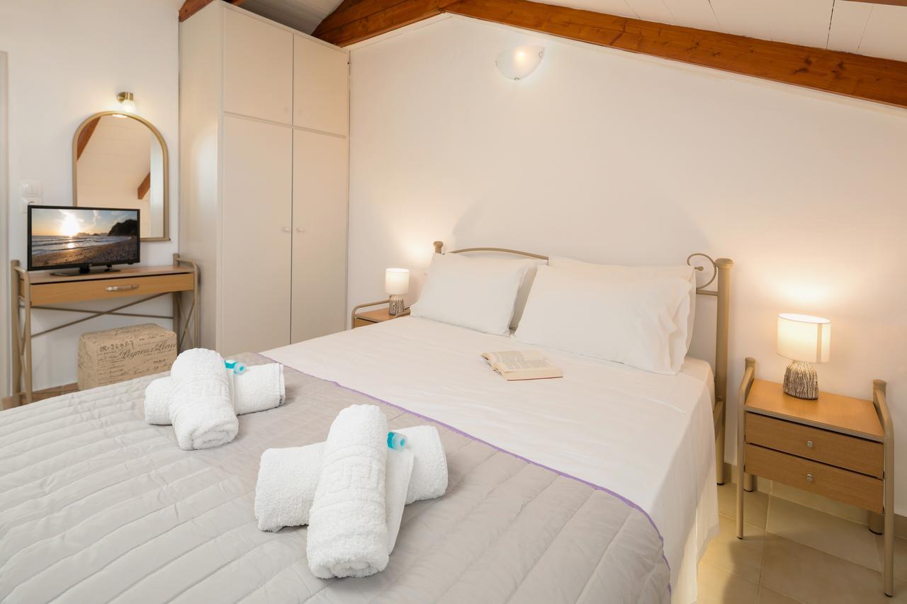 לגאנאס Mare Blu Studios & Suites מראה חיצוני תמונה