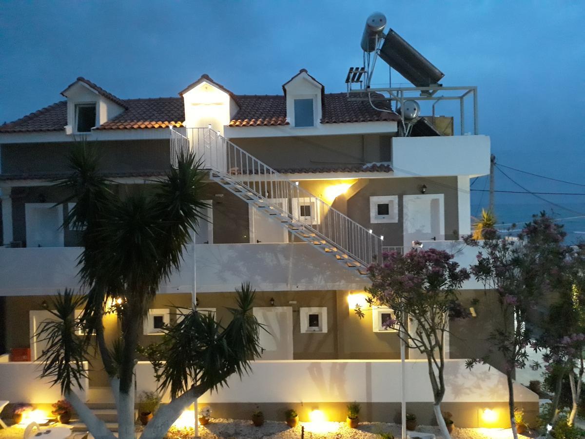 לגאנאס Mare Blu Studios & Suites מראה חיצוני תמונה