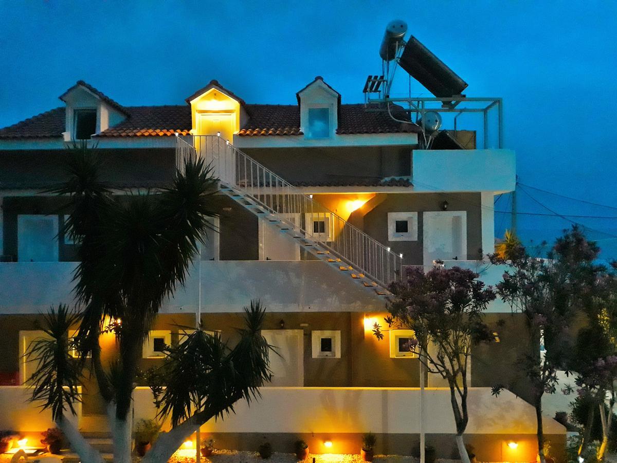 לגאנאס Mare Blu Studios & Suites מראה חיצוני תמונה